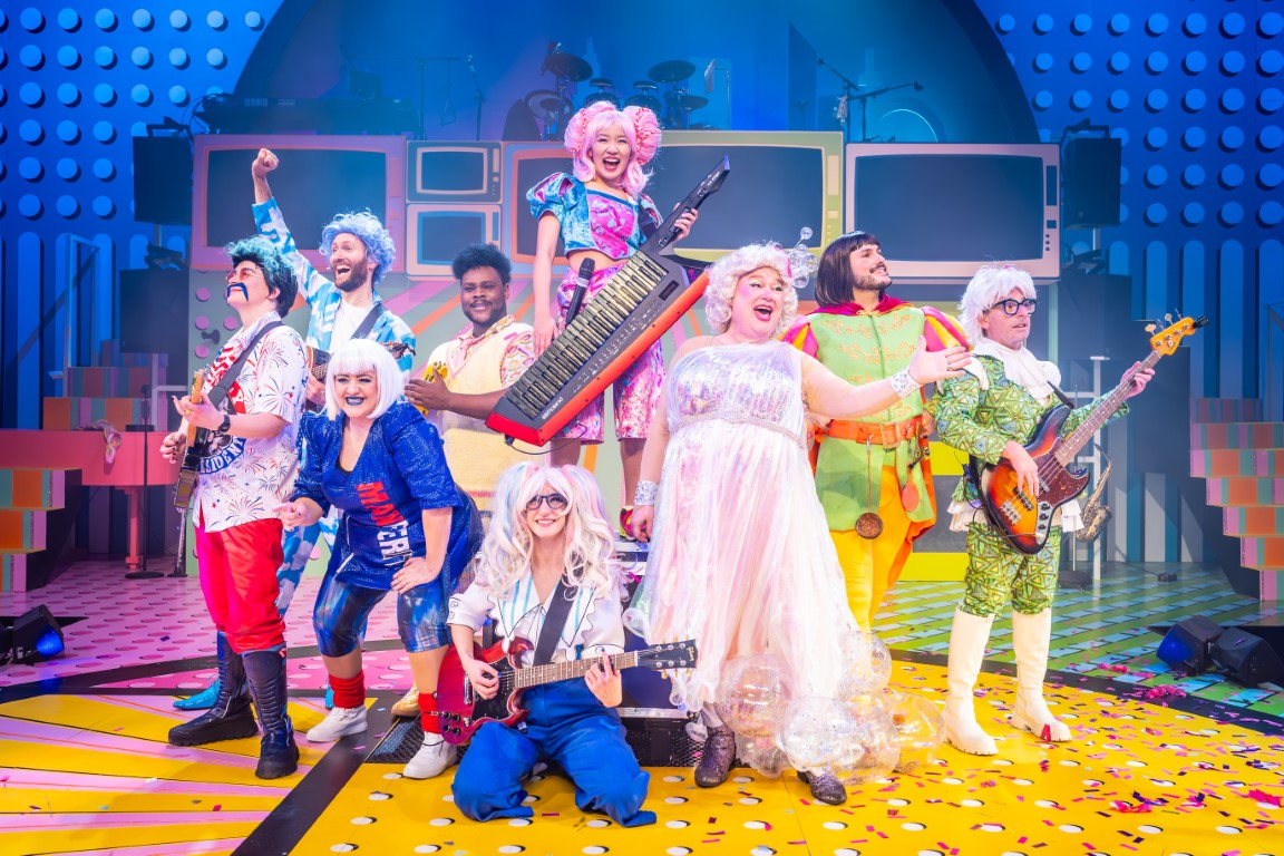 The cast of The Rock 'n' Roll Panto Rapunzel © Marc Brenner 